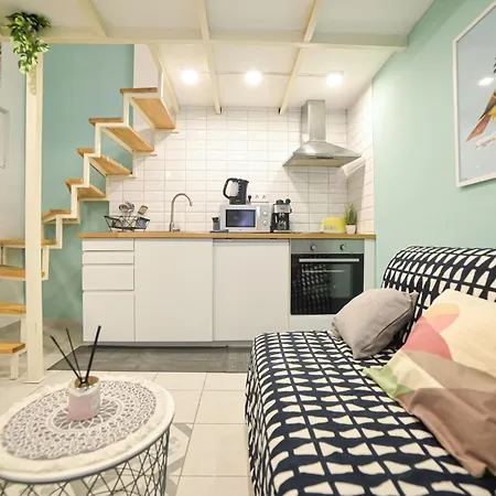 Global Living - Dazzling Dob Dwelling Budapest