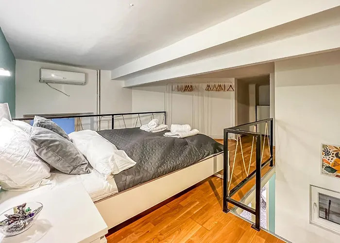 Dazzling Dob Daire *