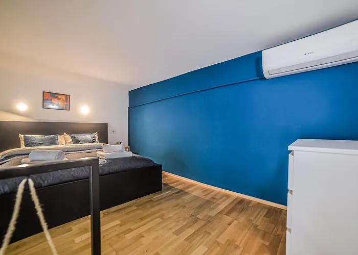 Daire Dazzling Dob *